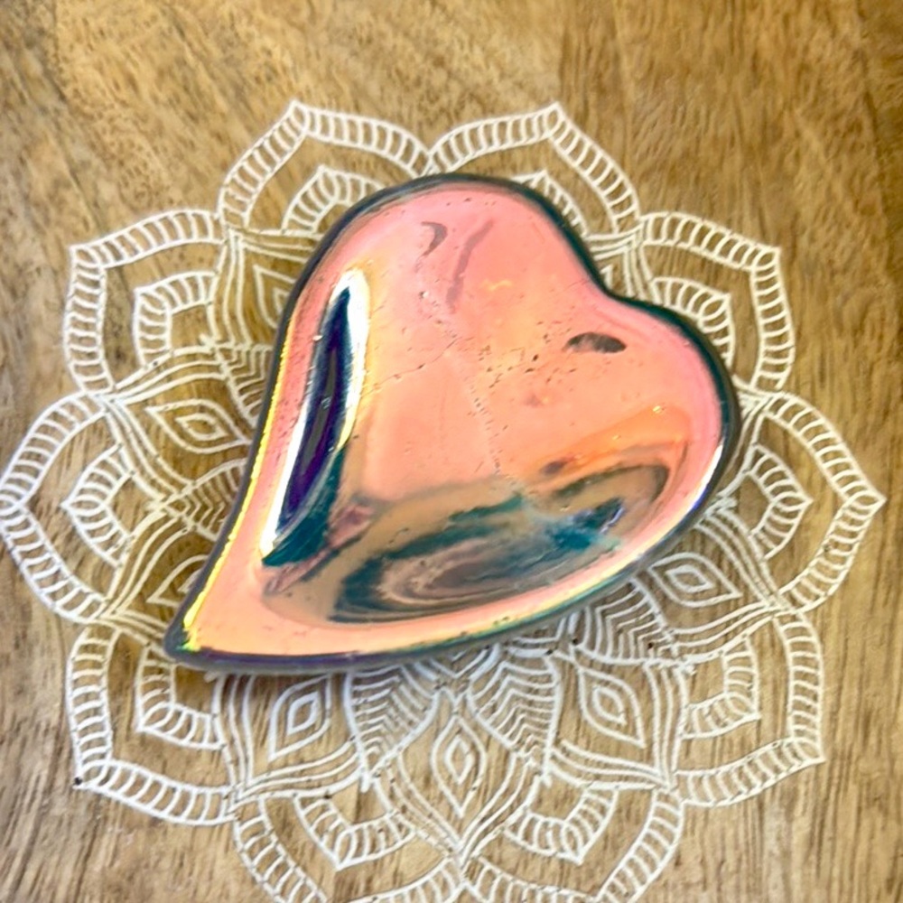 Angel Aura Quartz Heart Bowl Iridescent Rainbow Crystal Jewelry Tray Dish